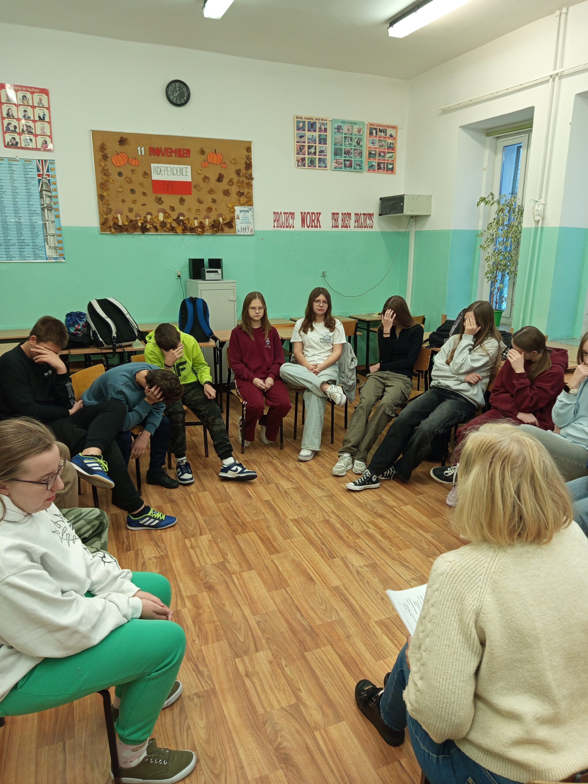 Artykuł: Warsztaty profilaktyczne pt. „Memy, shitposty i granice żartu, kiedy śmieszne treści przestają być zabawne o przemocy i wykluczeniu w żartach internetowych”